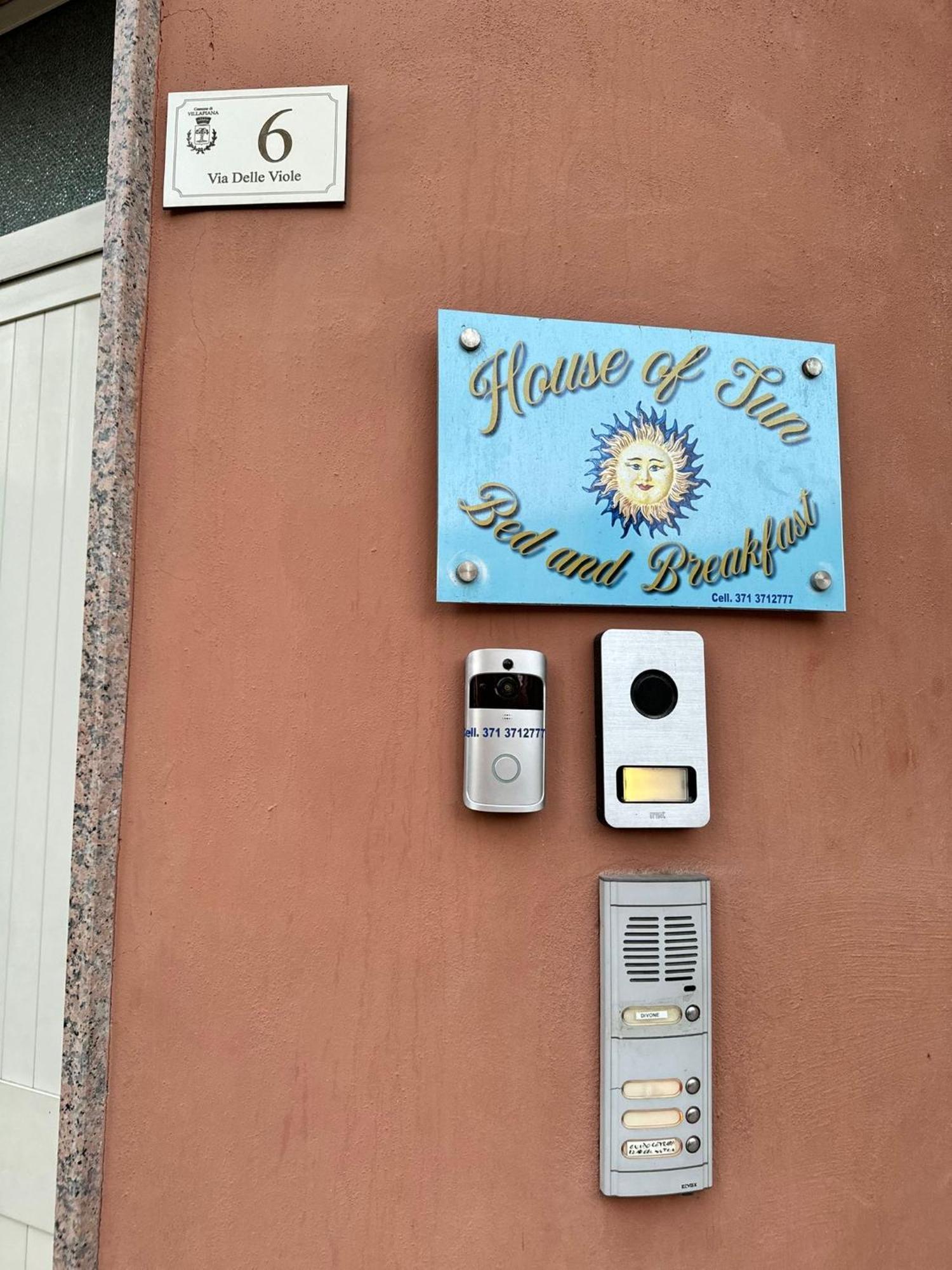 B&B House Of Sun วิลลาเปียนา ภายนอก รูปภาพ